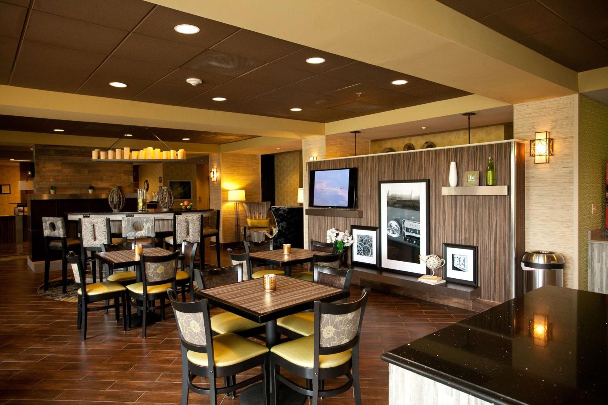 Hampton Inn Carrollton Ngoại thất bức ảnh